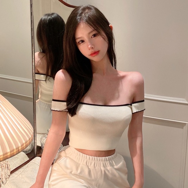 カラーソリッド スリムショートブラウス 大人ガーリー スウィート キュート カジュアル ソリッドカラー ハンチェンe78656555041