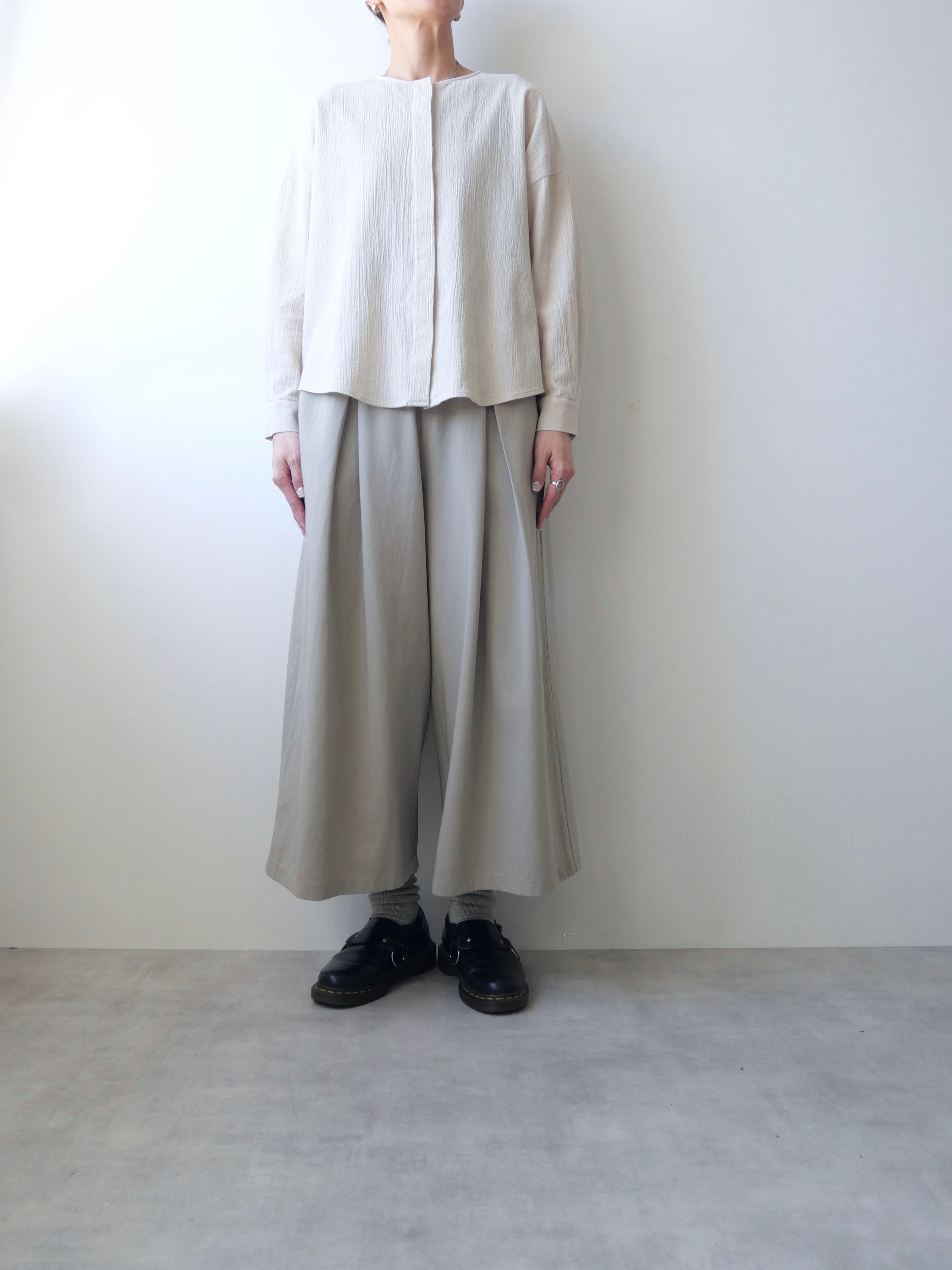 フィルマム カットソー　ノーコントールエアー　コンフェクト　evam eva evam eva / cotton no collar shirt | t a - n a