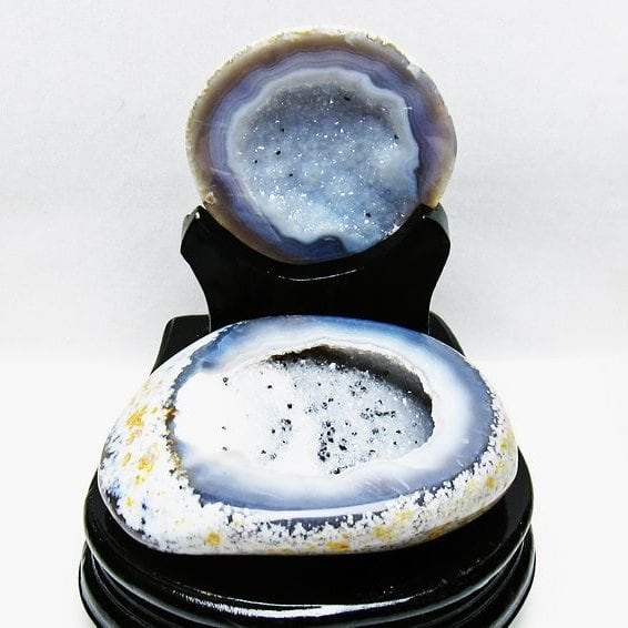 トレジャーメノウ アゲート 台座付属 原石 置物 一点物 175-1425