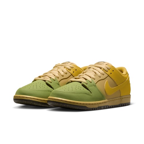 Nike SB Dunk Low Pro “Saffron Quartz”
