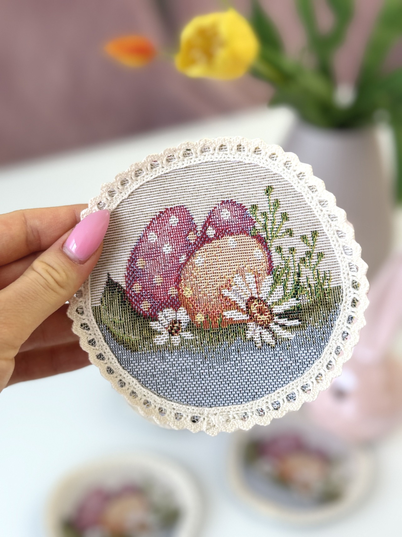 タペストリーラウンドコースター　イースター　10cm（レース付き）ウクライナ製 - 2