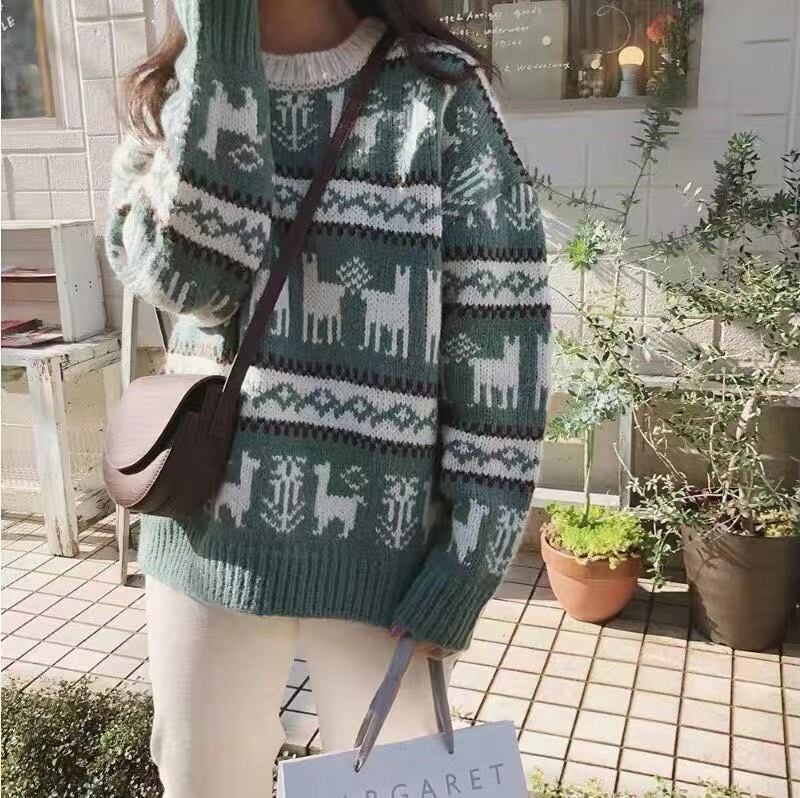 ラウンドネック柄セーター