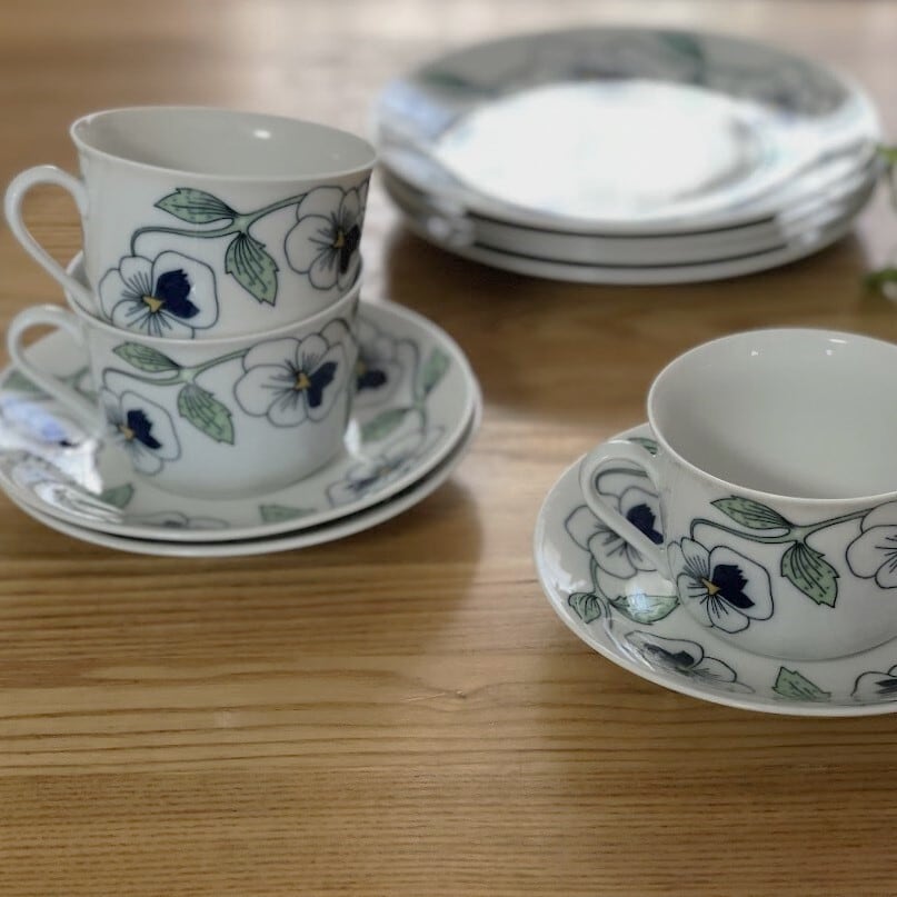 ロールストランドのシルヴィアのティーカップとソーサー C 【公式通販】