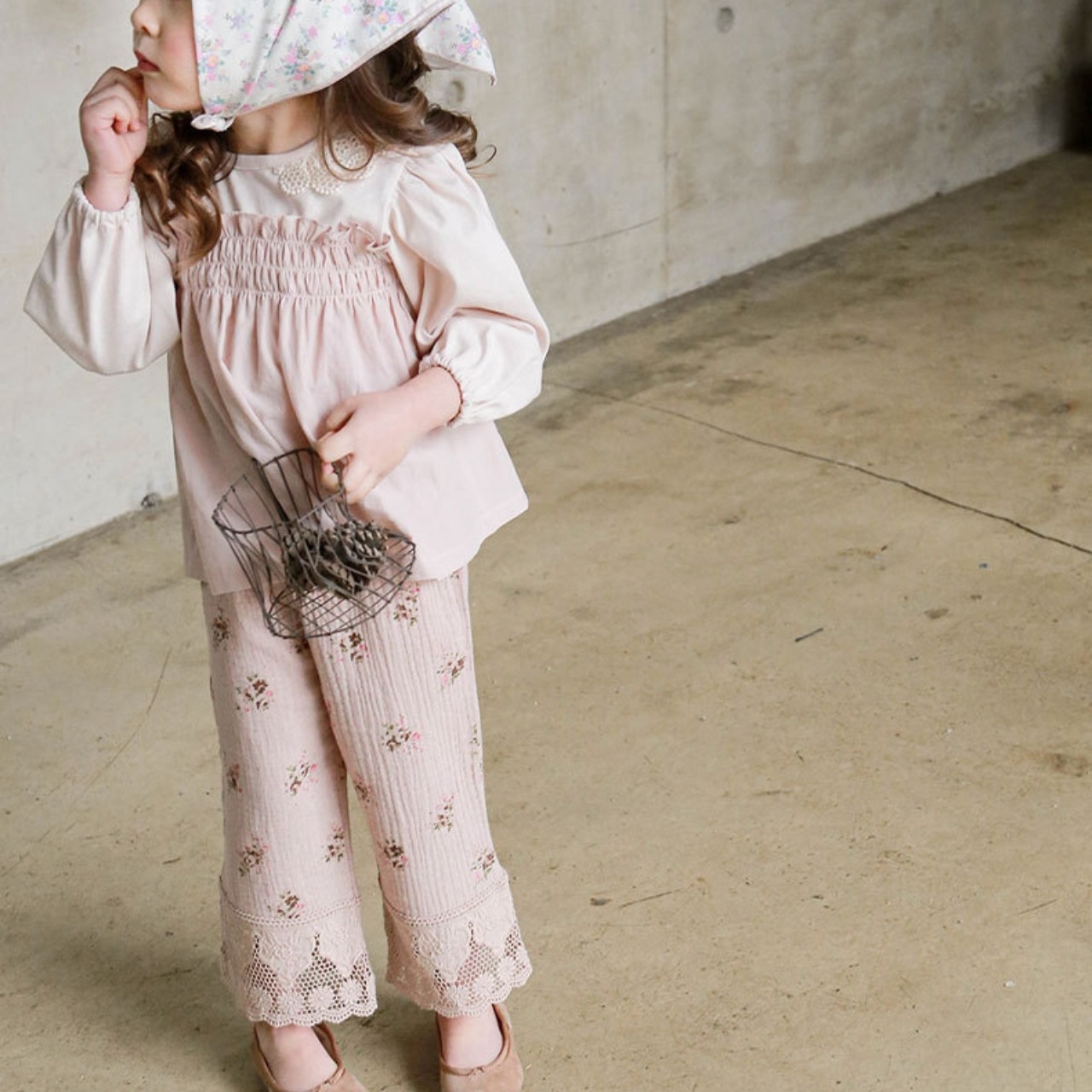 秋小花のレースカジュアルボトムス3色