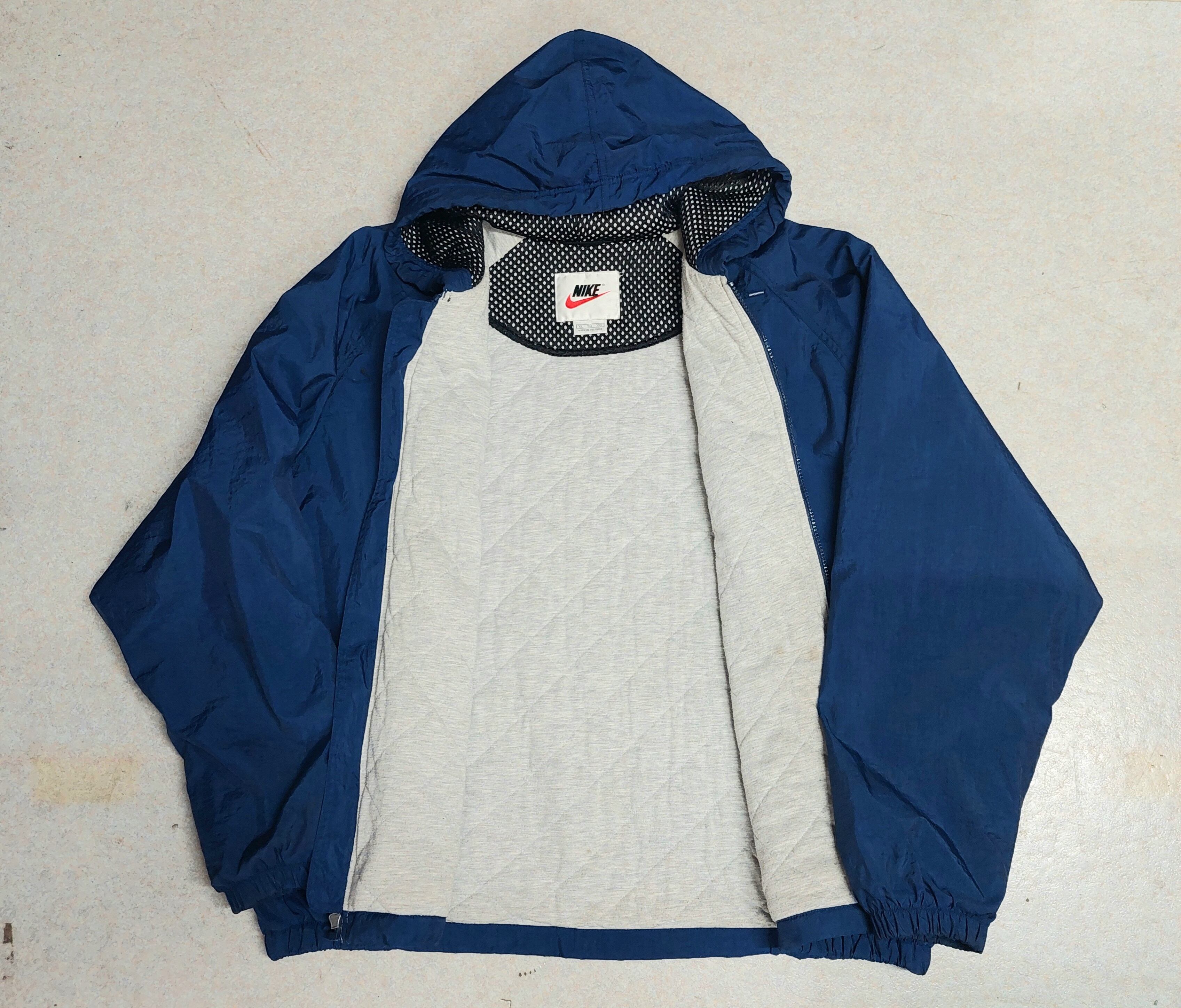 90's NIKE フード付き ナイロンジャケット 中綿スウェット 90's NIKE フード付き ナイロンジャケット 中綿スウェット