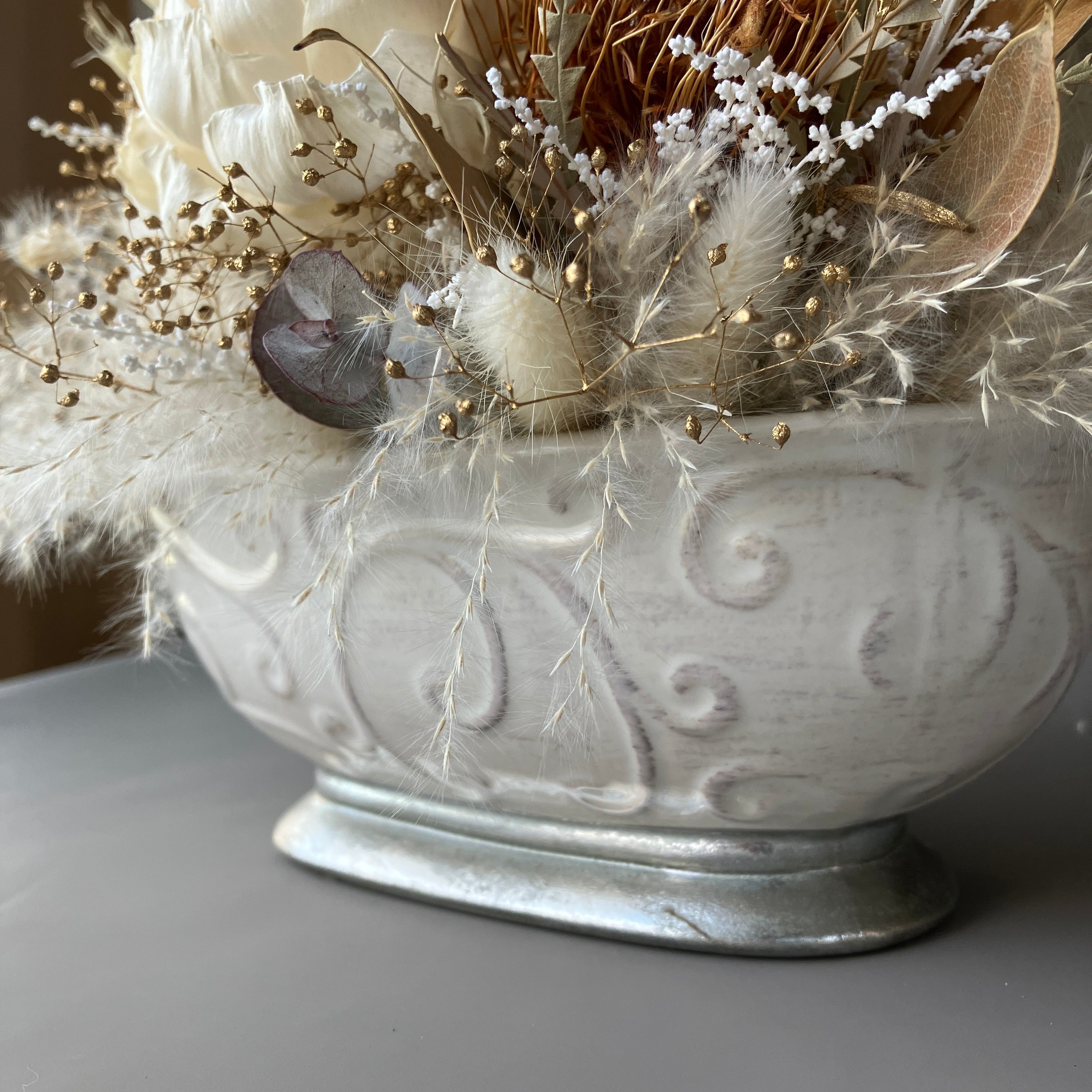 エレガントな陶器のドライフラワーアレンジメント / 開店祝い 結婚祝い