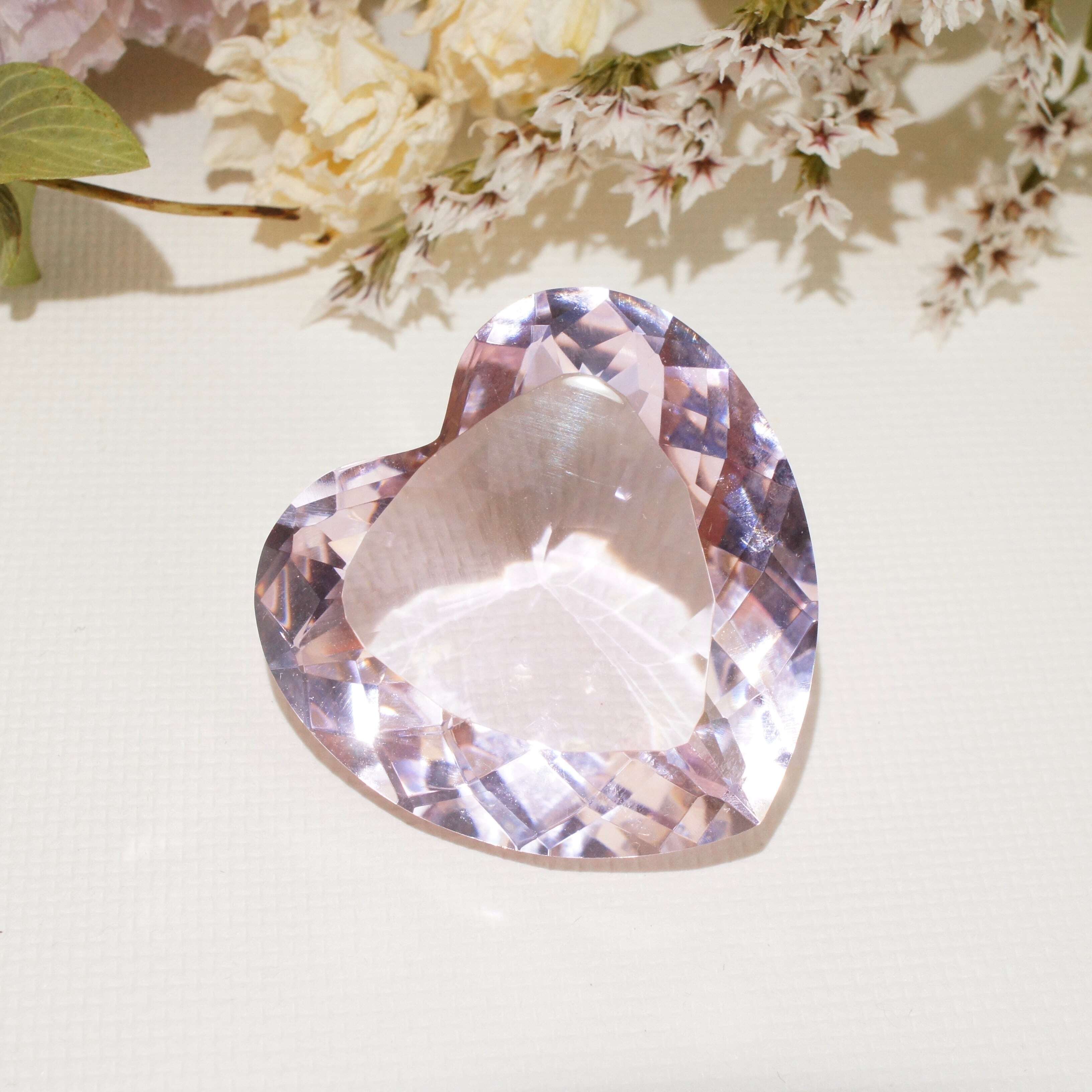 《Andara Jewelry》インドネシア産アンダラクリスタル ハートカット 桜色ピンク