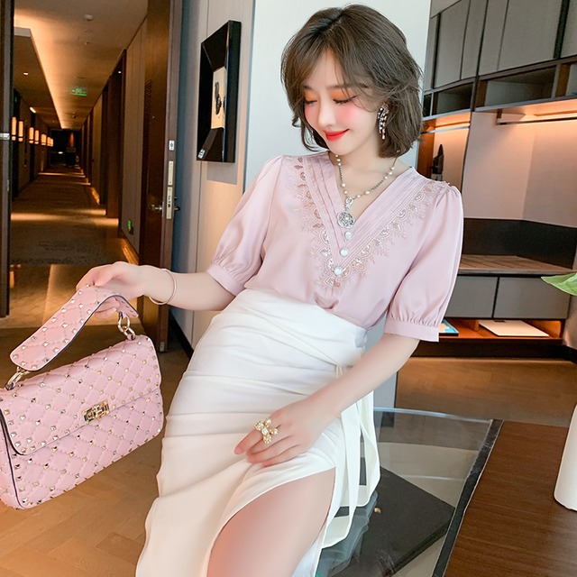 プリーツレースソリッド カラーVネックシャツ サマー 夏物 ソリッドカラー MIUCO23831363565