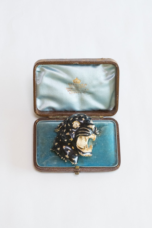 【Run Rabbit Run Vintage】Black leopard brooch