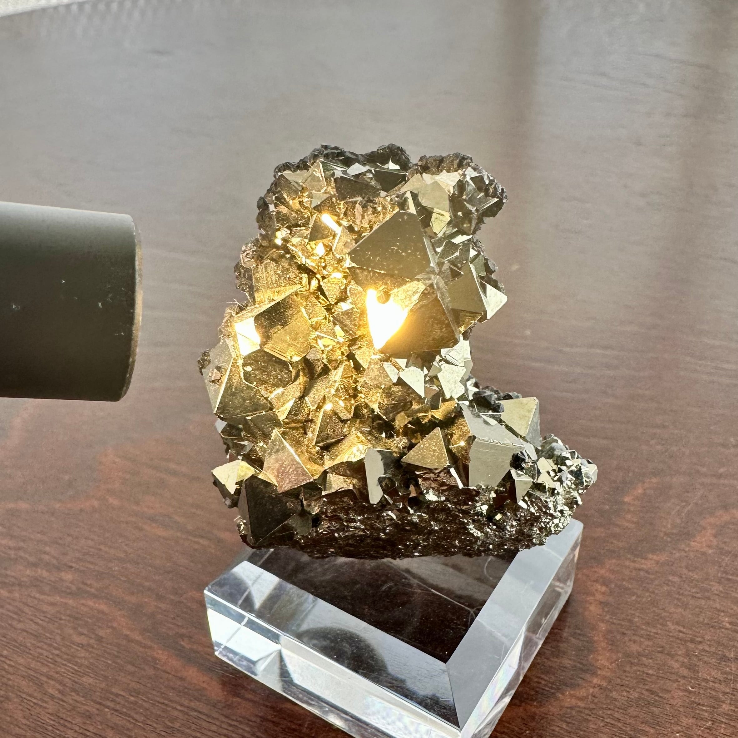 海外産スファレライト共生パイライト 楽天市場】◇水晶共生◇ パイライト 黄鉄鉱 クラスター ミニ