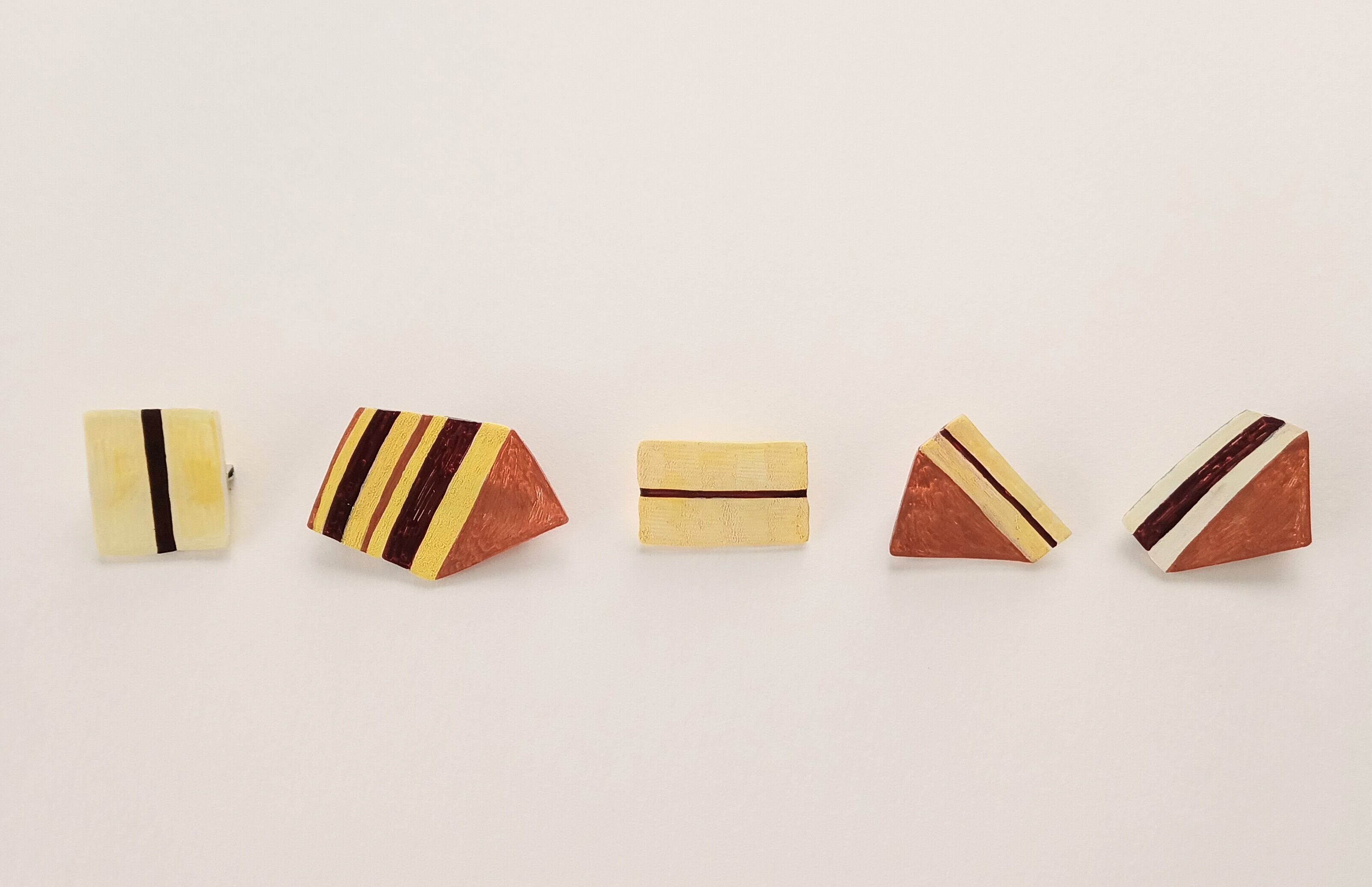 ヘンテコ　ブローチ　シベリア　パン　菓子パン　手描き　一点もの