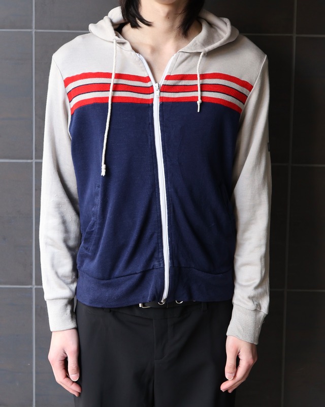Front design zip hoodie