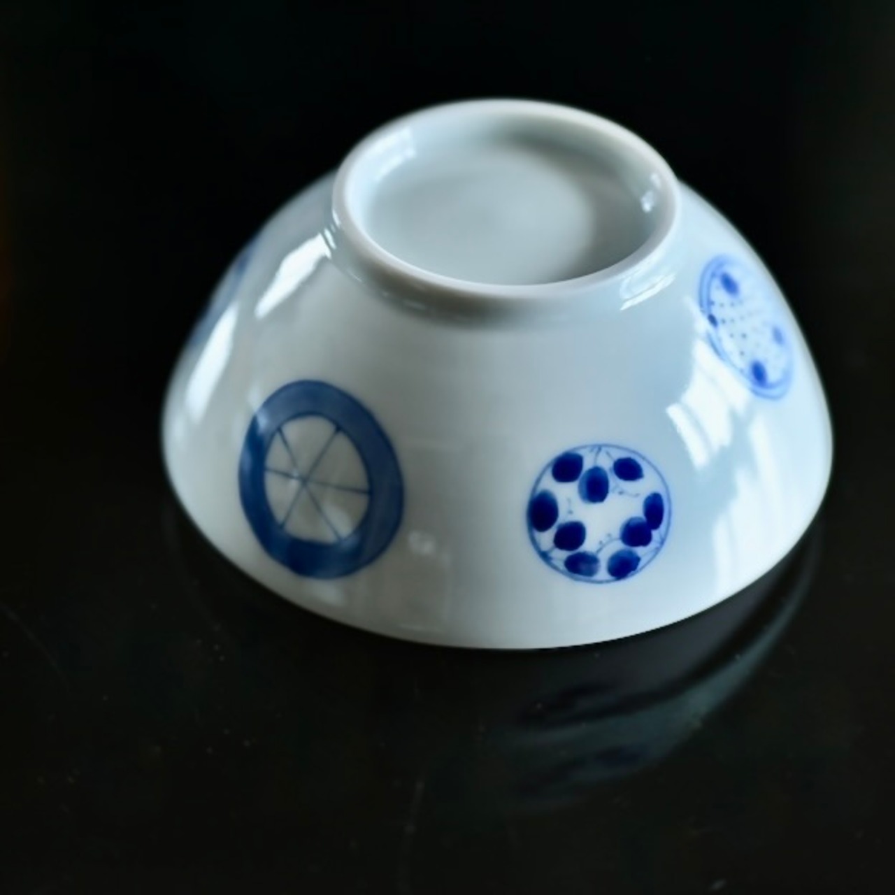 吉岡将弐　【蔵出し市】No.14 鳥丸文飯碗　小 / Syoji Yoshioka – Bird Round Motif Rice Bowl (Small)［2104130011535］