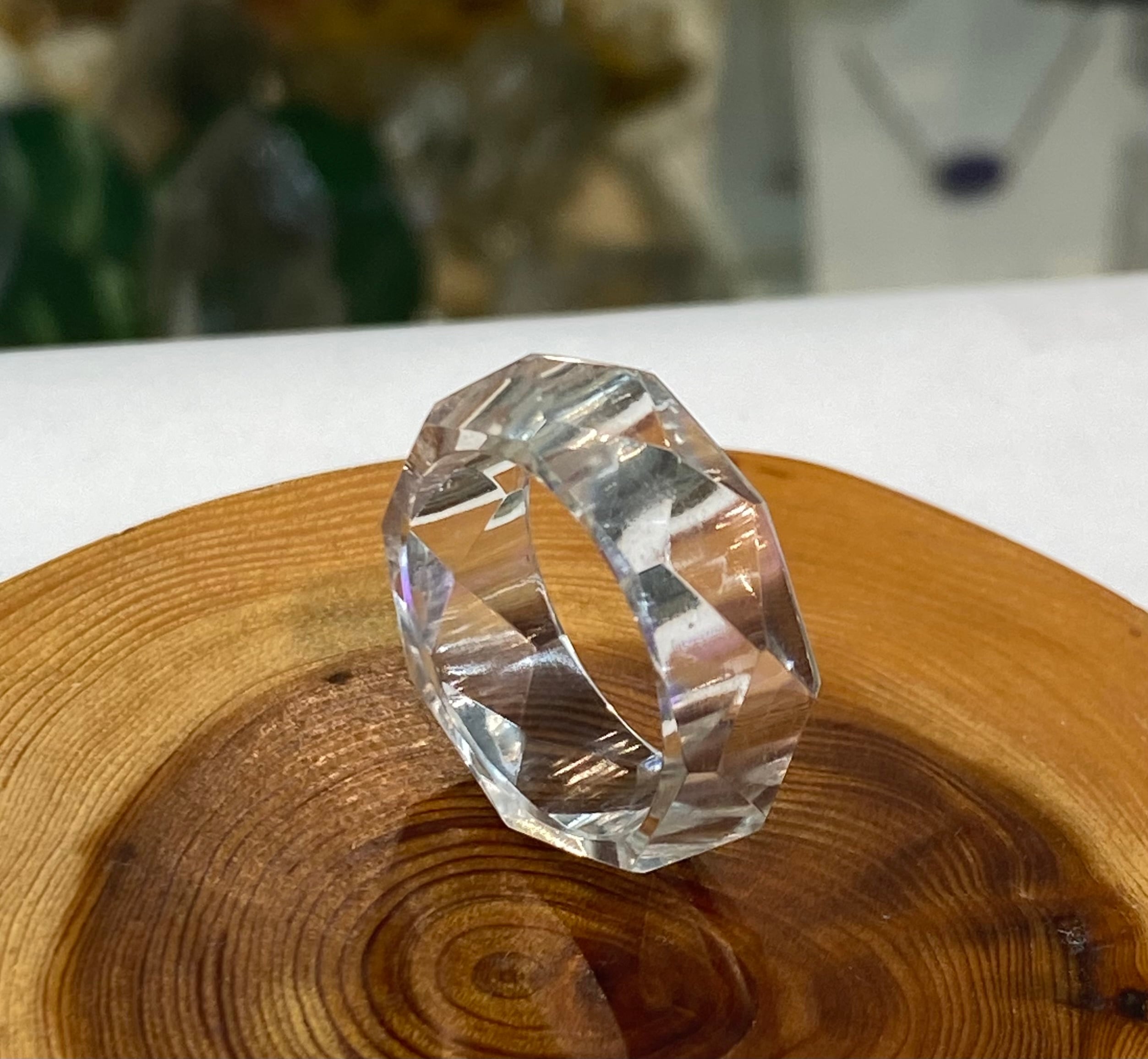 厳選　ガネッシュヒマール産ヒマラヤ水晶　くりぬきリング18号　手作り カット 厳選 ガネッシュヒマール産ヒマラヤ水晶 くりぬきリング18号 手作り
