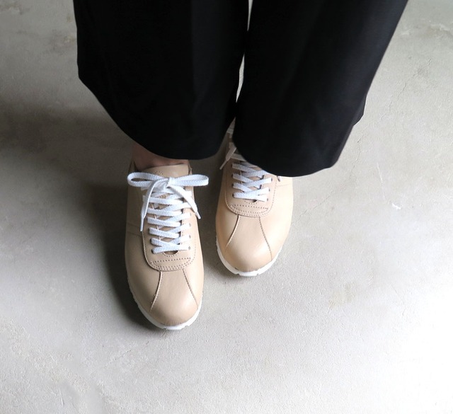 【ナチュラルカラー】クラシックなデザインと本革の上質感！EMAのスニーカー/ALLベージュ
