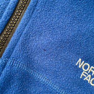 【THE NORTH FACE】USA製 フリース デナリジャケット 中間着 ワンポイントロゴ 刺繍ロゴ ジップアップ フルジップ L 切替 ナイロン ノースフェイス US古着