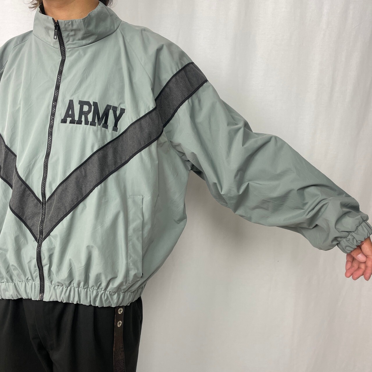 00年代 U.S.ARMY 米軍実品 PFU ミリタリー ナイロンジャケット MEDIUM 