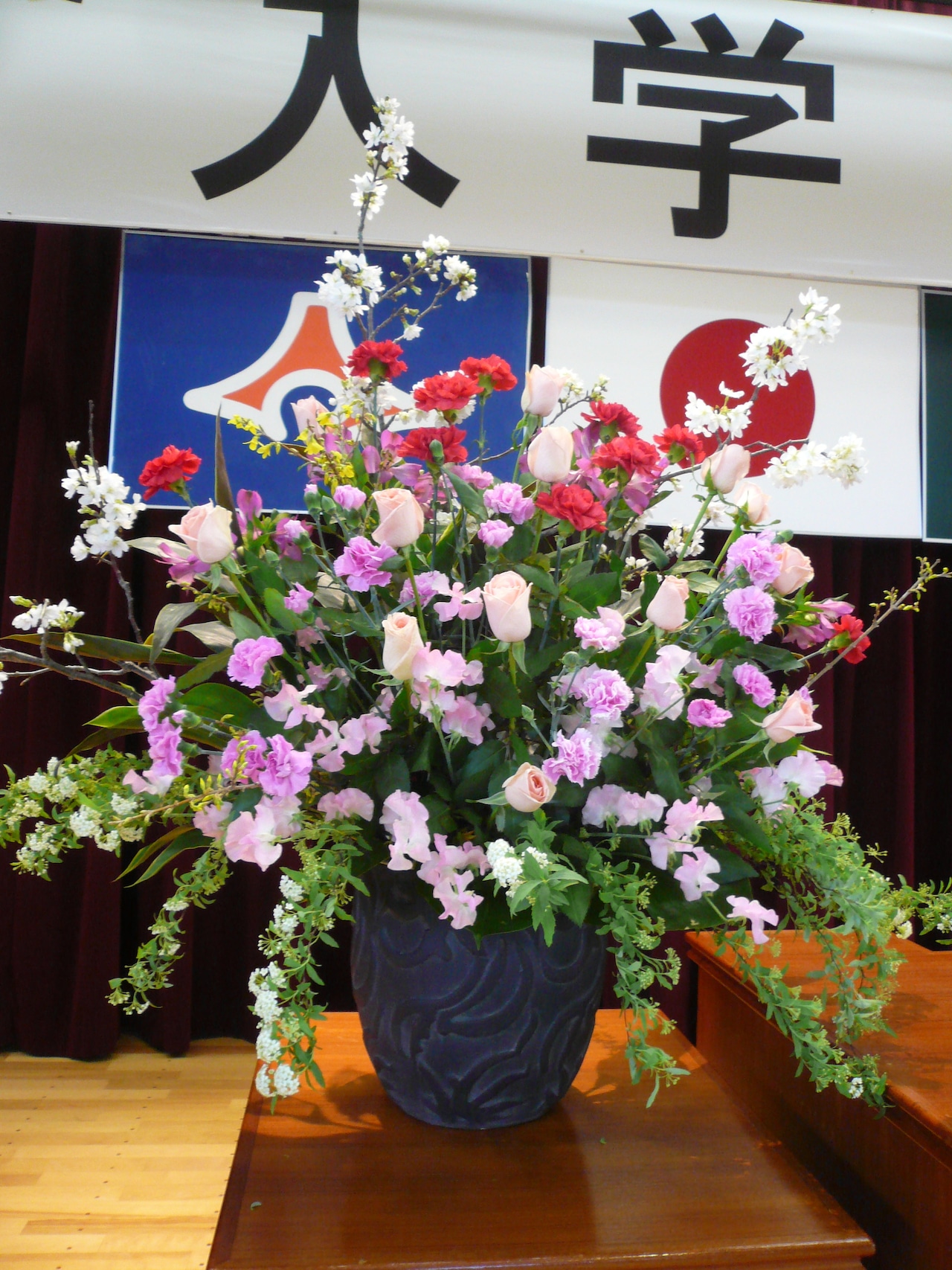 演台の花 生花 13,200円