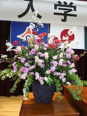 演台の花 生花 13,200円