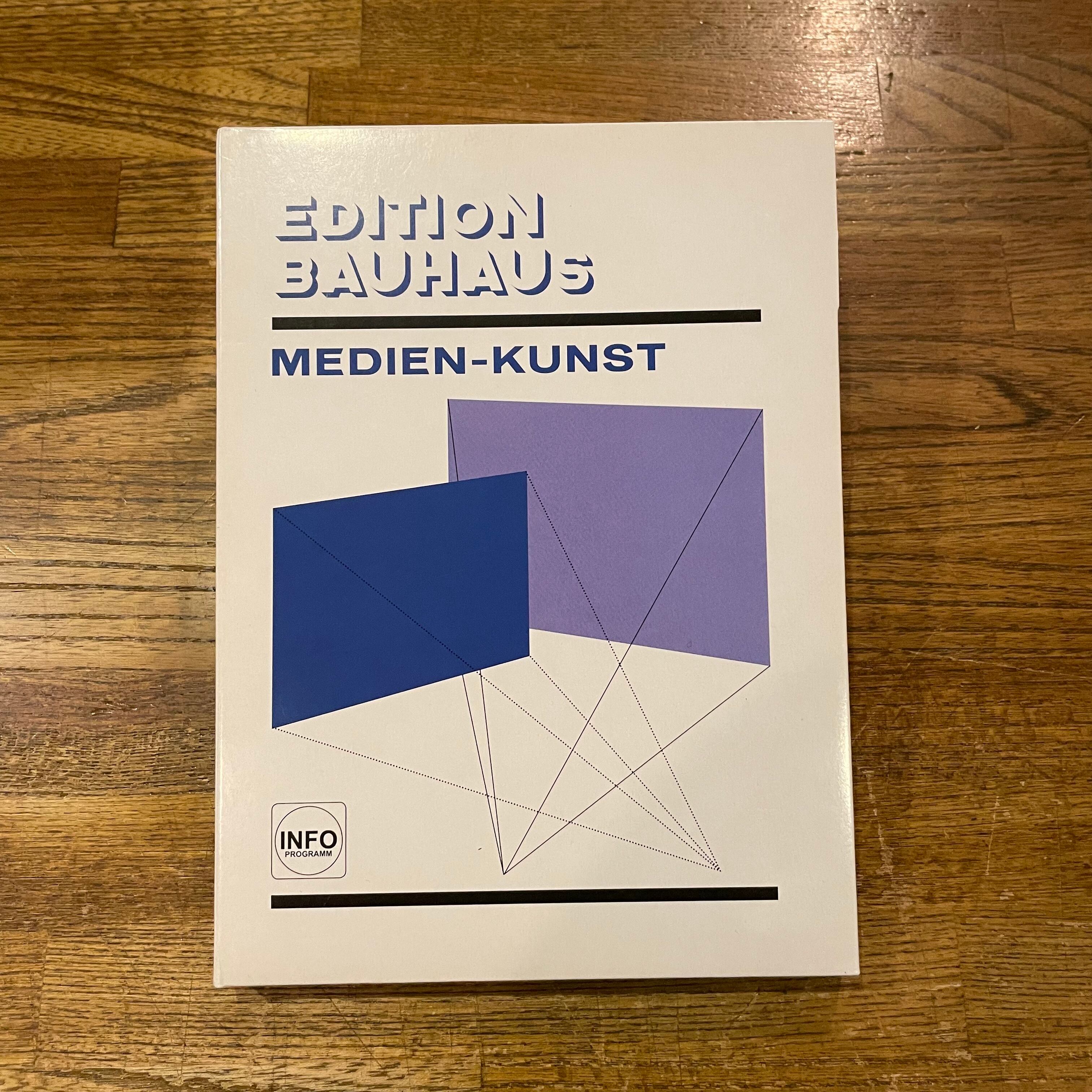 英語 洋書 / アウトレット VDMFKの50年 世界中の口と足で描く芸術家