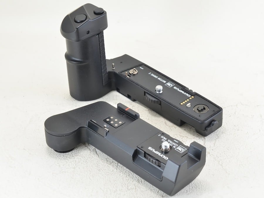 OLYMPUS (オリンパス) MOTOR DRIVE 2 / M.15V Ni-Cd CHARGER 1 OLYMPUS (オリンパス) MOTOR DRIVE 2 / M.15V Ni-Cd CHARGER 1