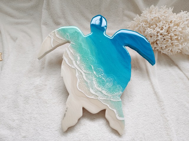 172.オーシャンレジンアート ホヌ型正面 小