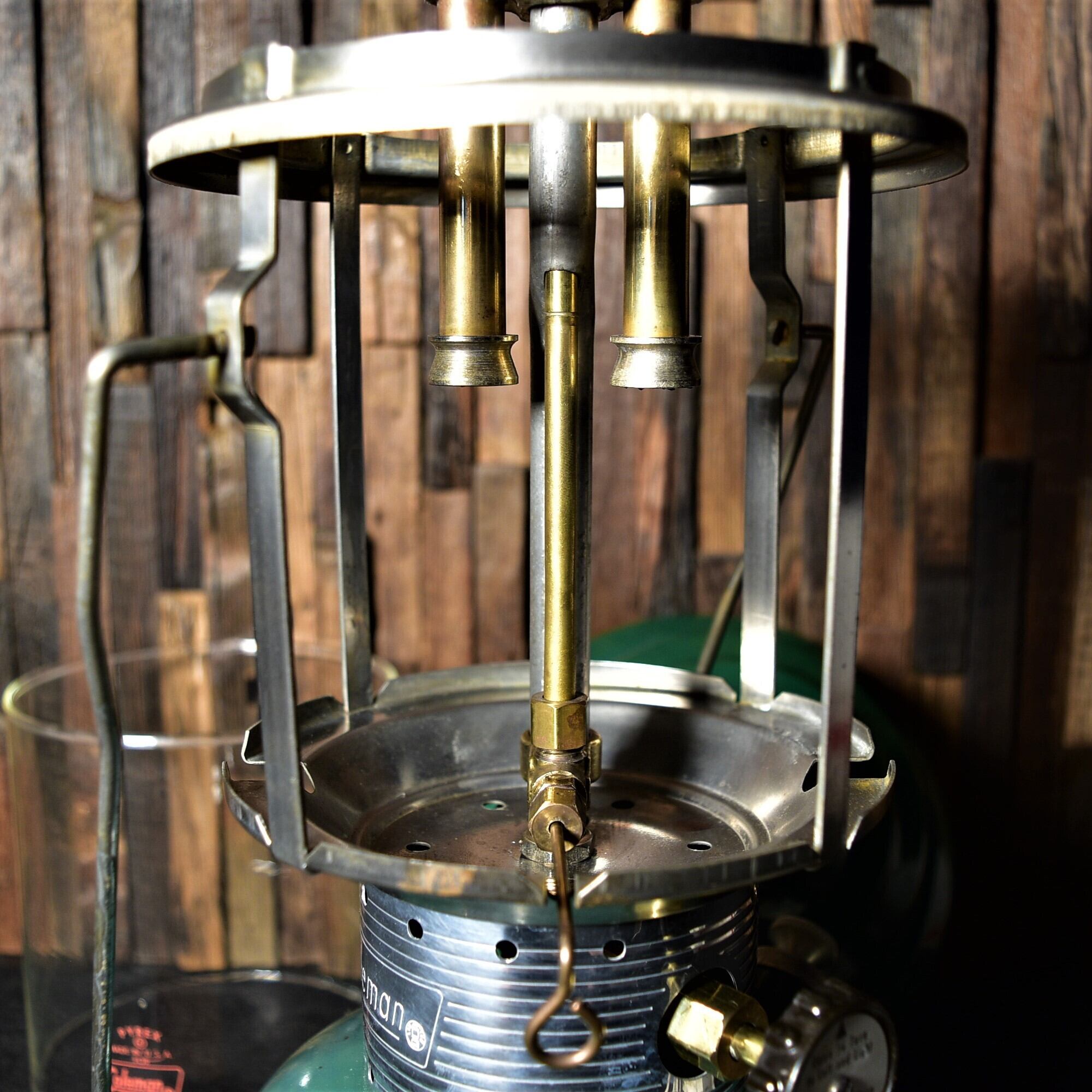 コールマン 220F 1972年 10月製造 Vintage Coleman Model 220 F Lantern Green Larger 14