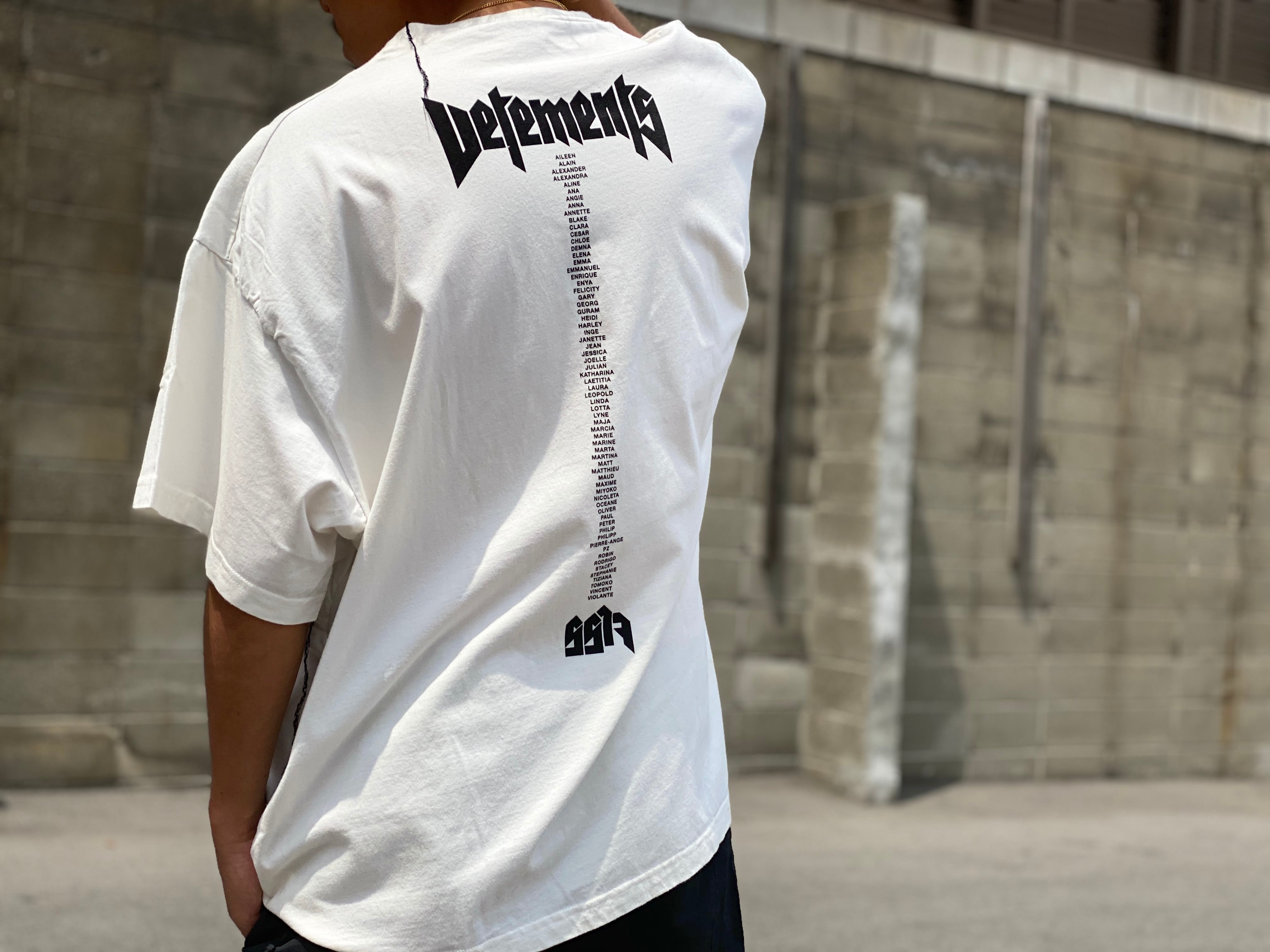 VETEMENTS メンズブラックSTAFF Tシャツ Y46