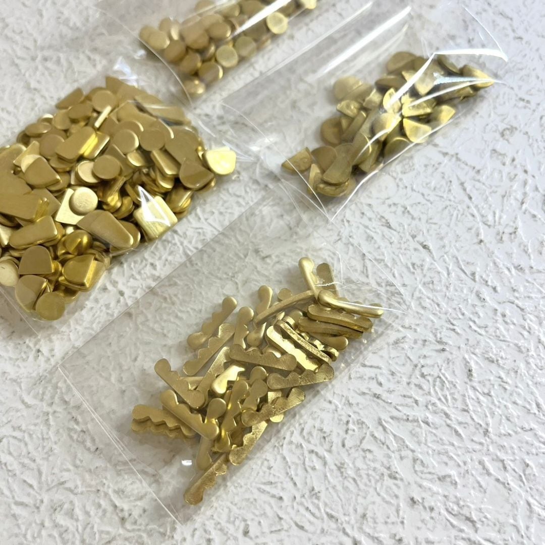 真鍮端材パーツセット プレミアムセット | チェコガラスボタン専門店