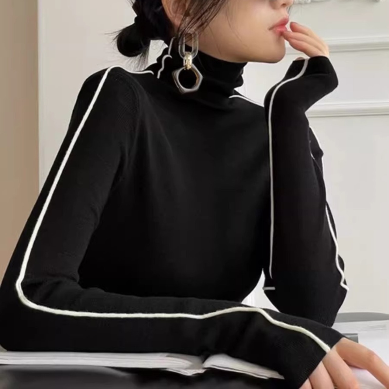 Color-Block Slouchy Turtleneck Knit Top (ME241)