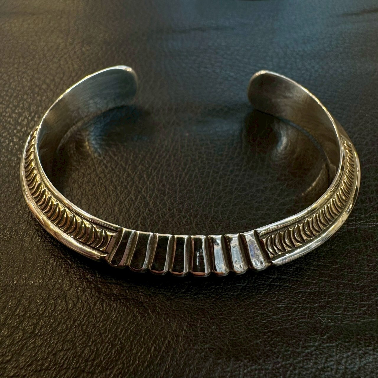 ライルセカテロ(Lyle Secatero) 14Kトライアングルバングル - 3