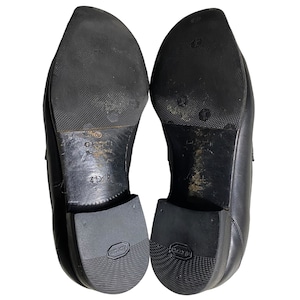 vintage GUCCI logo design leather loafers
