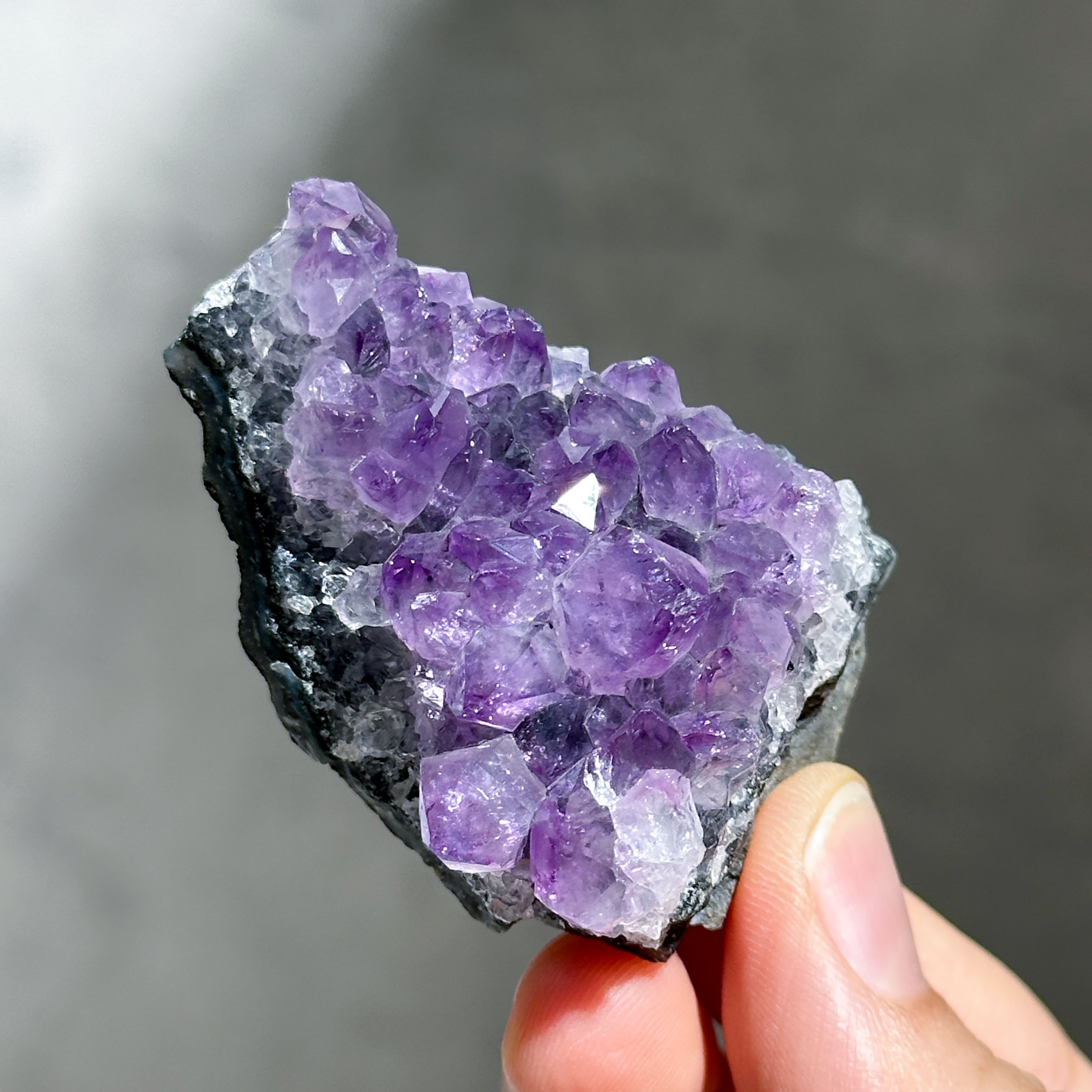 ウルグアイ産アメジスト原石 ウルグアイ産アメジスト 原石84◇ Amethyst ◇天然石・鉱物