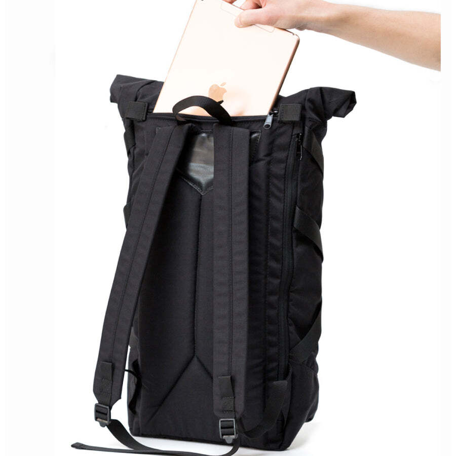 バックパック 未使用 BRAASI INDUSTRY / HENRY BLACK HENRY CANVAS | Mid-volume canvas backpack | Braasi Industry