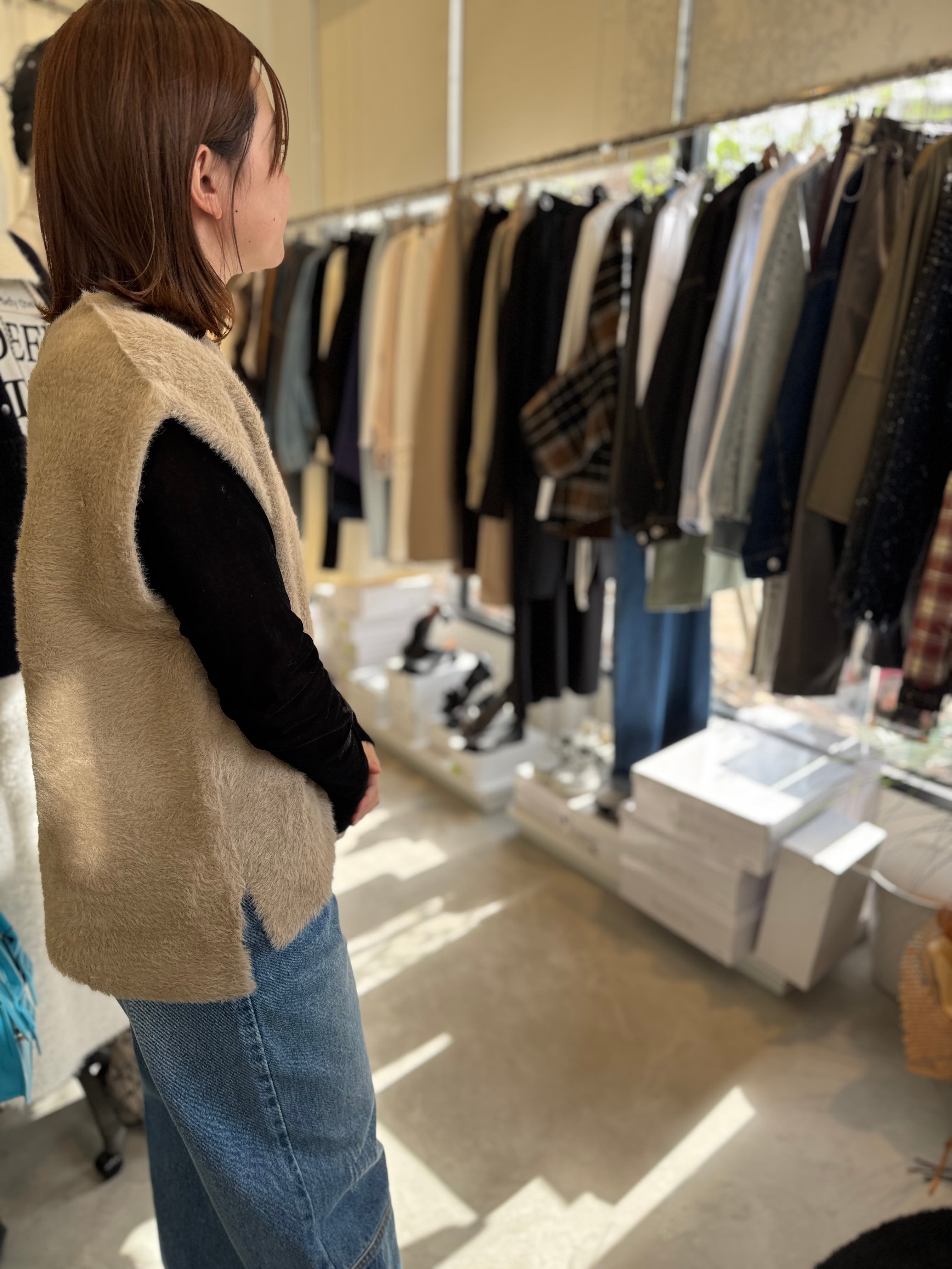 【SELECT】フェザーヤーンＶネックベスト　29-0435