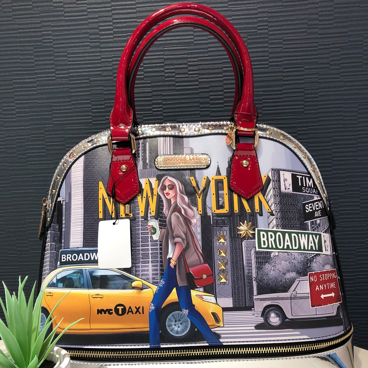NICOLE LEE ニコールリー “ NEW YORK WALK シリーズ半円型ハンドバッグ