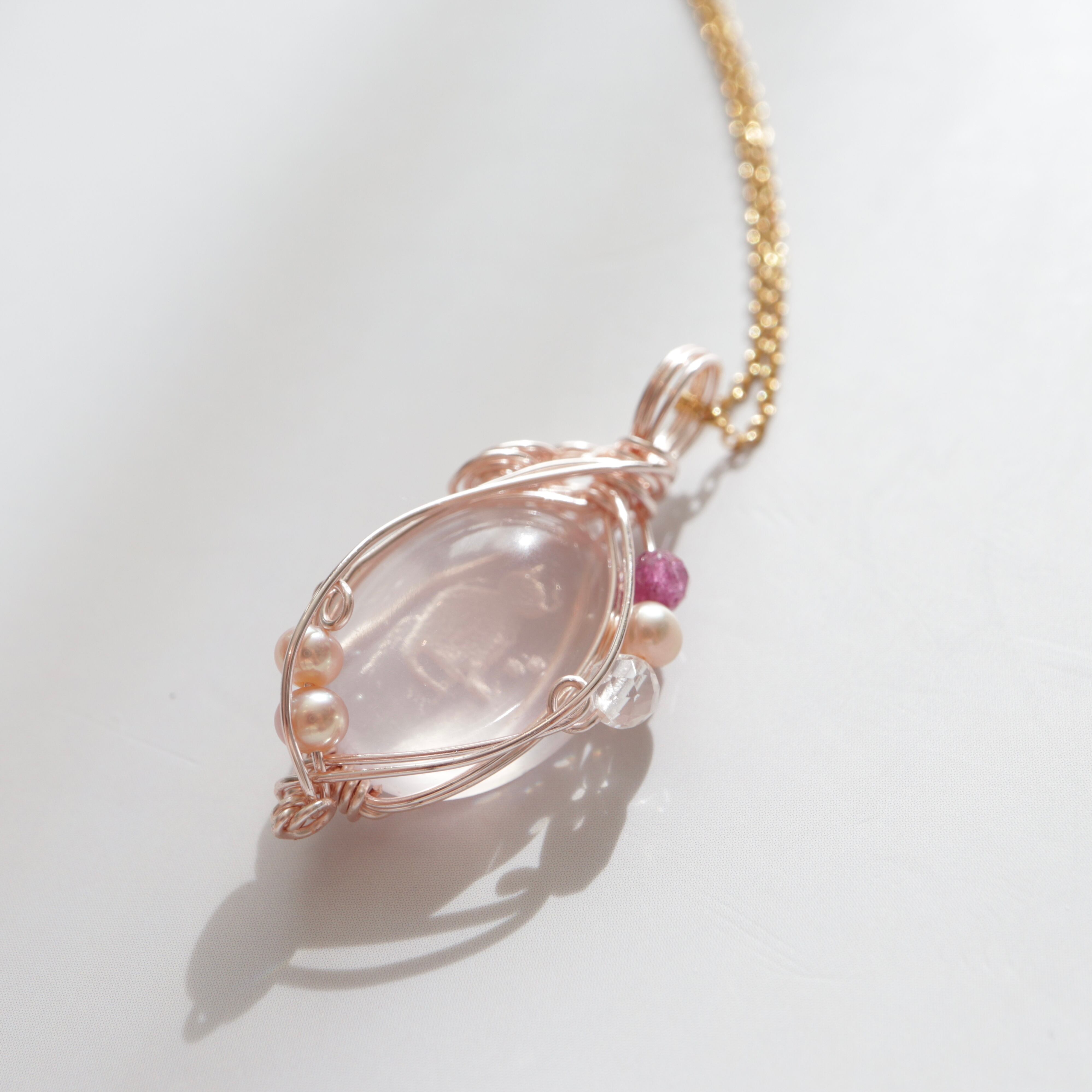 猫好きさんの為だけのペンダントトップ ワイヤーラッピング