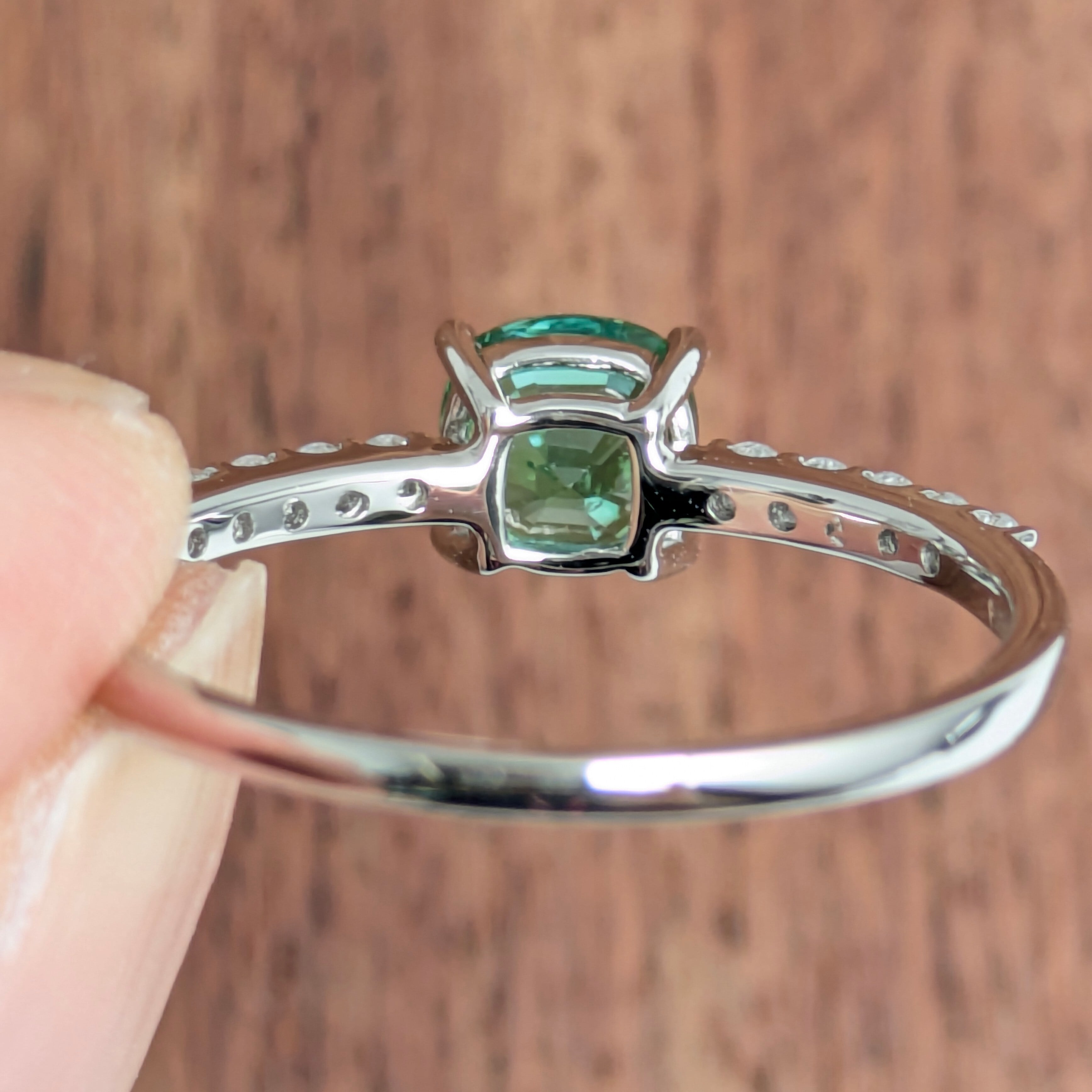 Pt950トルマリンリング トルマリン 0.703ct ダイヤモンド 0.15ct