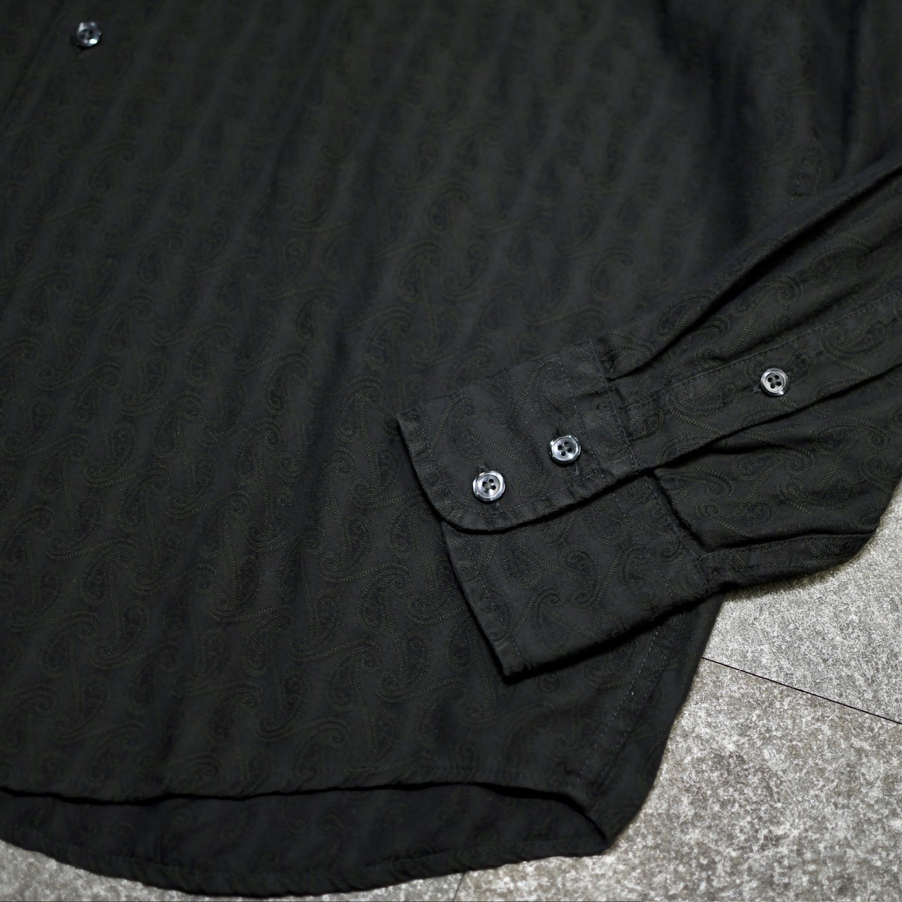 Perry Ellis paisley pattern rayon shirt