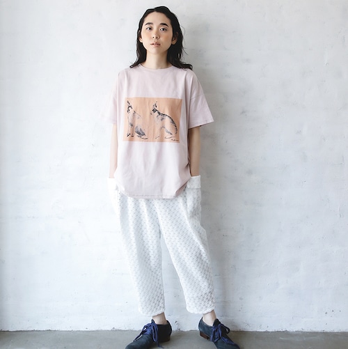 Rabbit T    womens F  /  LightPink