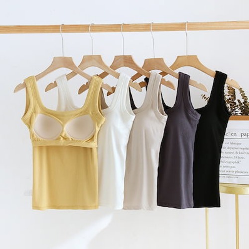 韓国ファッションカップ付きインナー カップ付きキャミソール 夏に快適 ブラトップノースリーブ カップ付きインナースリミング 無地 タンクトップ