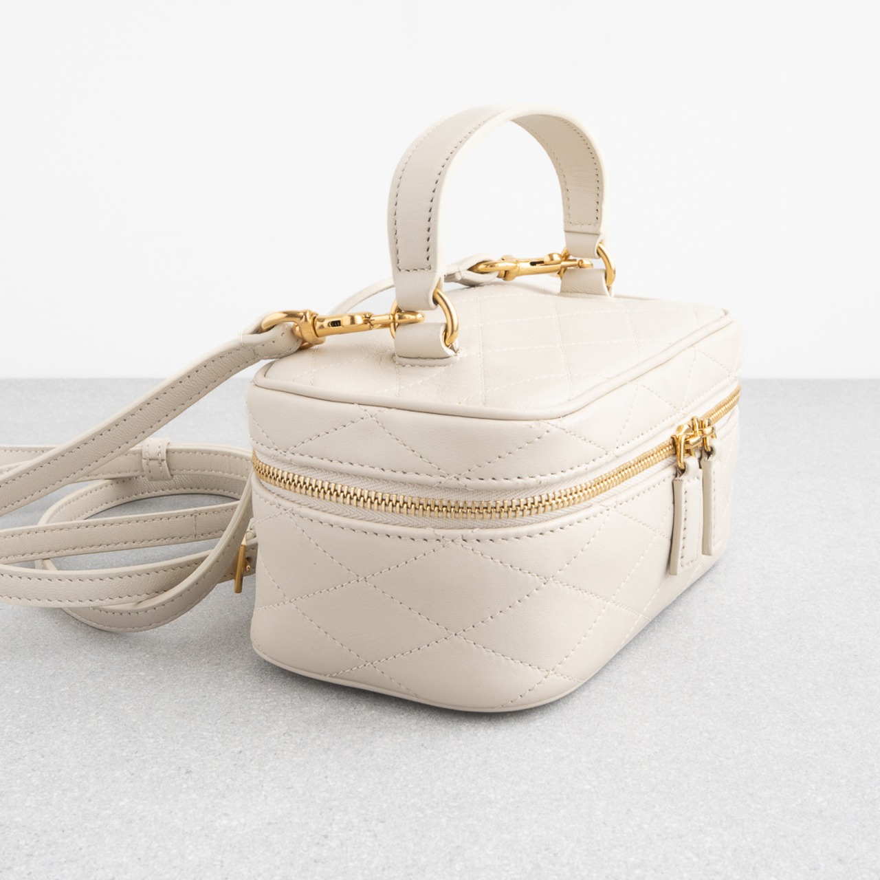 サンローラン イーストウェスト バニティバッグ ホワイト レザー