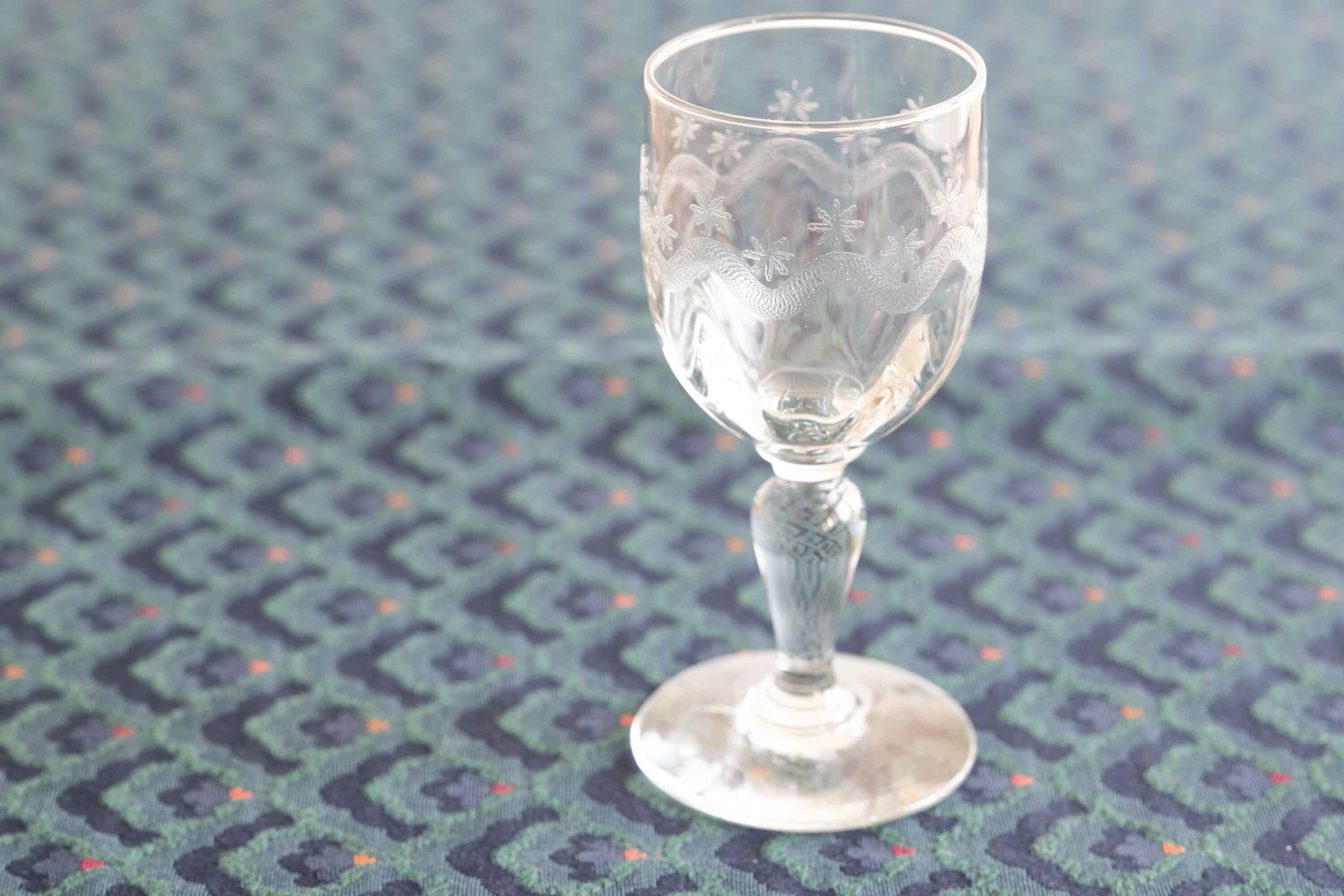 小さなグラスですが、とっても可愛いデザインがされています！