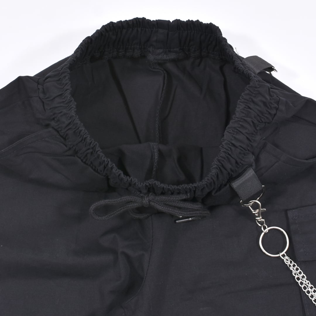 4/9 完売→再入荷!】ZIP×チェーン ブラックカーゴパンツ 4/9 完売→再入荷!】ZIP×チェーン ブラックカーゴパンツ