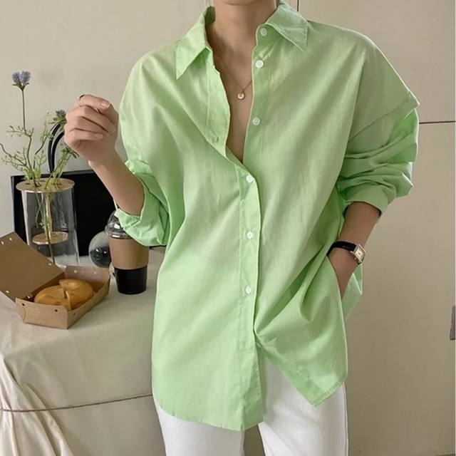 Medium length simple color shirt【L22SS0212】