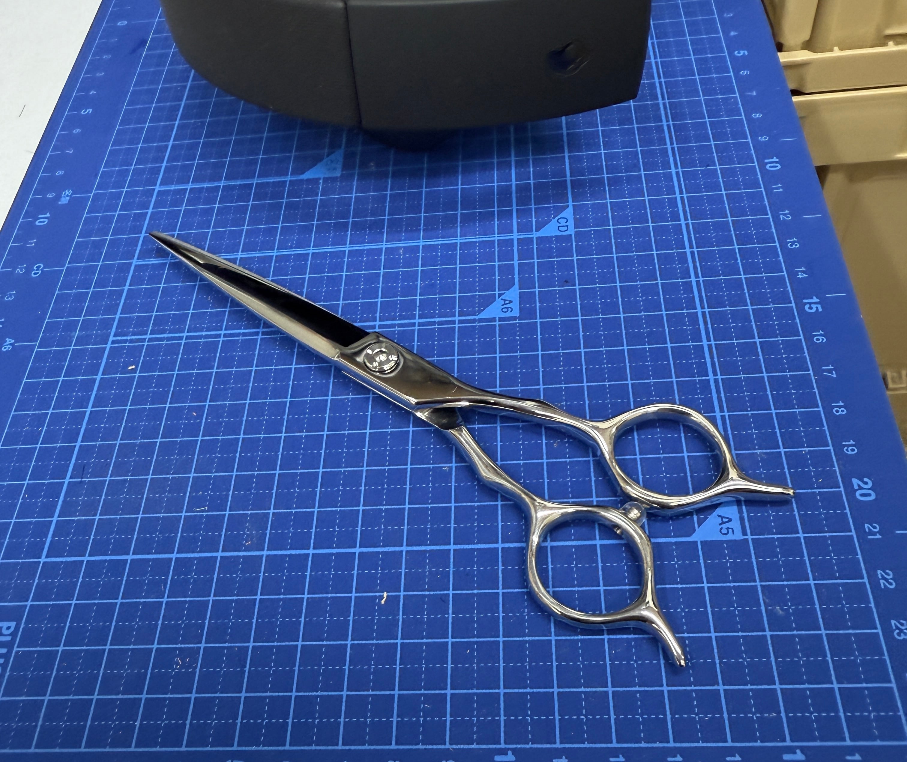 ブラントシザー | Ban's BarBer cluB