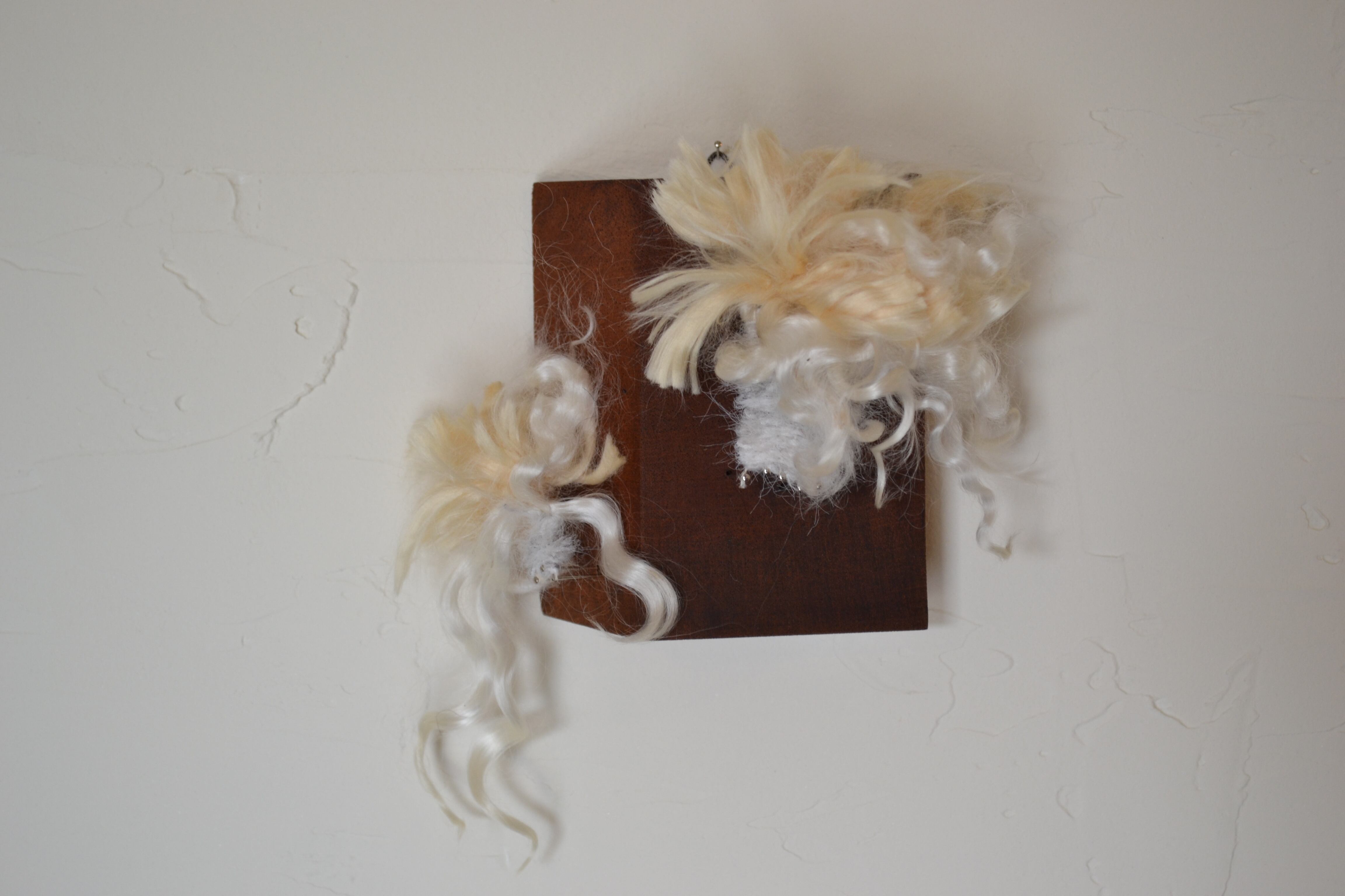 壁掛けのオブジェ o-0401