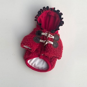 【PET】赤色フリース裏ボアダッフルコート