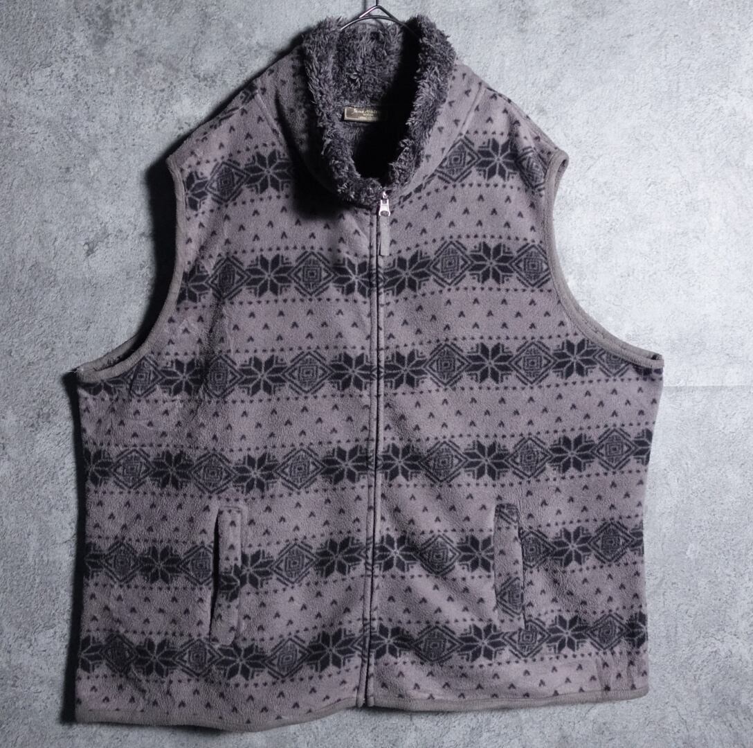Nordic pattern design fleece vest