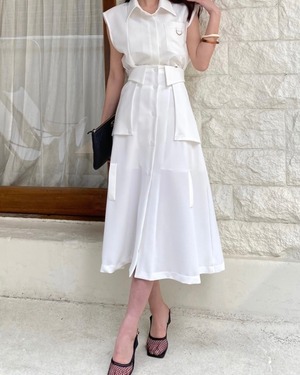 ボタンラップスカート